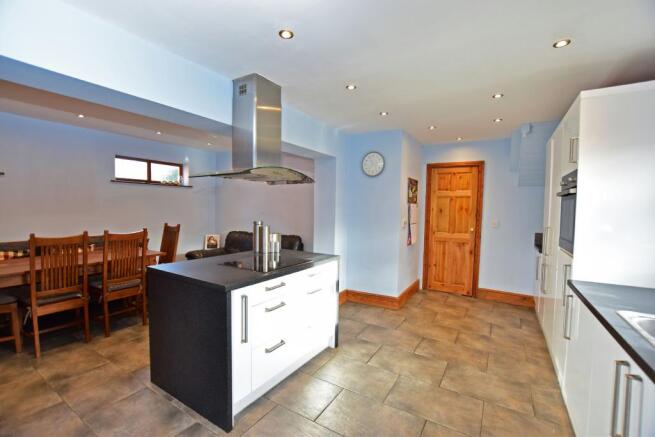 Kitchen 2nd Photo
