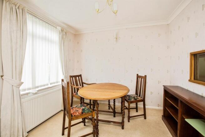 3 bed Detached Bungalow for sale Image 10