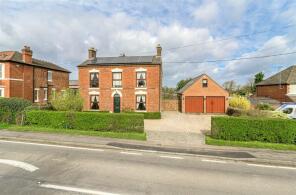 60, Loughborough Road, Coalville LE67 8HG