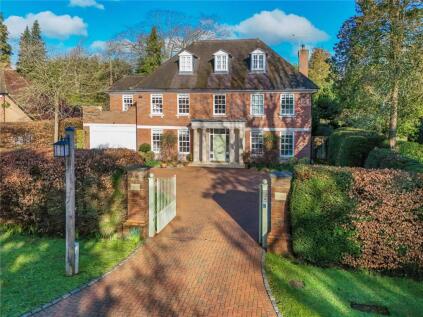 Onslow Road, Burwood Park, KT12