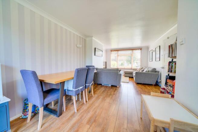 Living Room/Diner