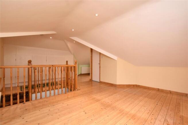 2 bed Bungalow for sale Image 10