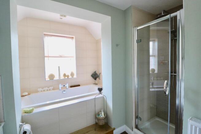 Family Bathroom 