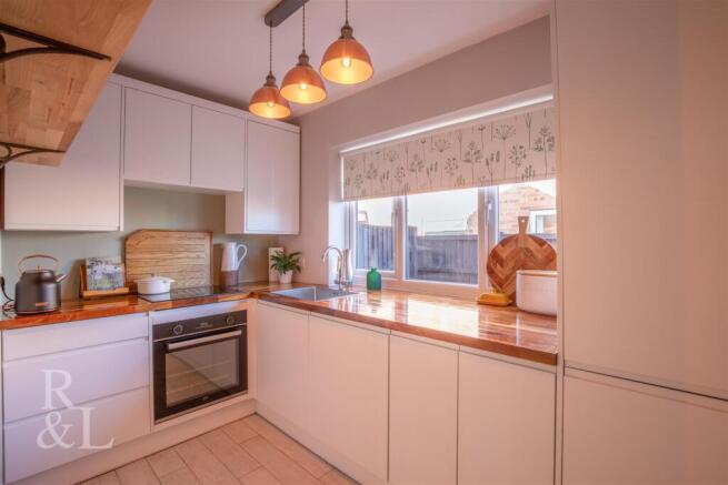 54 Beech Avenue (5).jpg