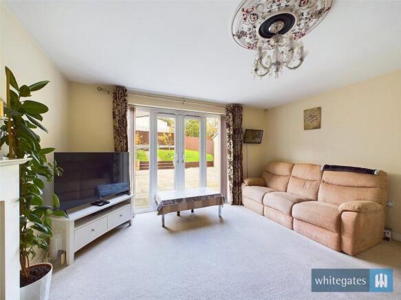 4 bed Detached for sale Image 7