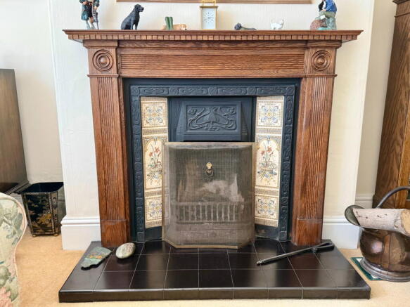 4 bed Semi-Detached for sale Image 6