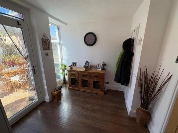 3 bed Terraced for sale Image 7