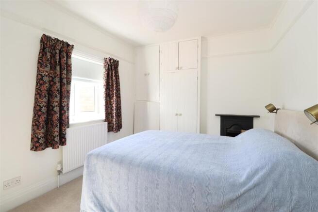3 bed Terraced for sale Image 10