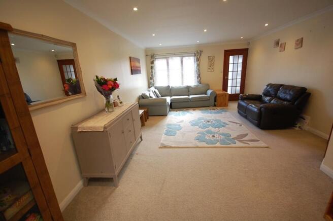 Lounge 2