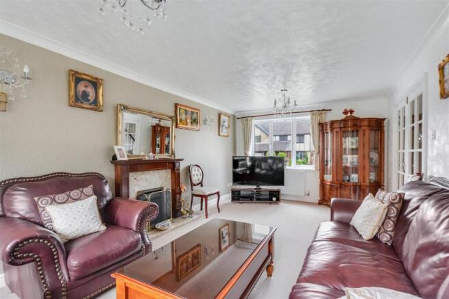 Kingsbridge Way, Bramcote, Nottingham photo 2