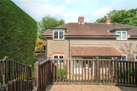 The Old Bake House Mews, Haslemere, GU27