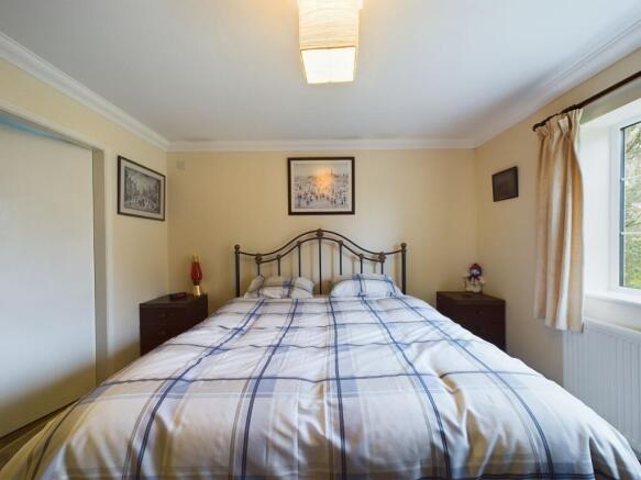 3 bed Detached Bungalow for sale Image 12