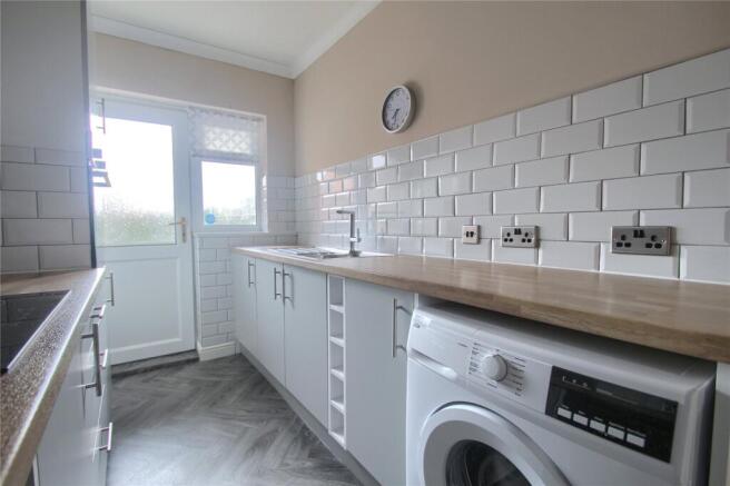 2 bed Terraced for sale Image 6