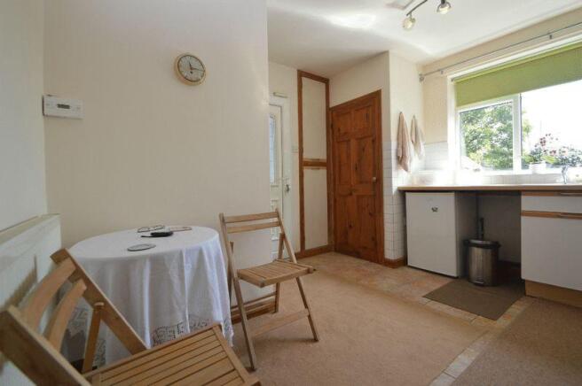 Spacious Kitchen