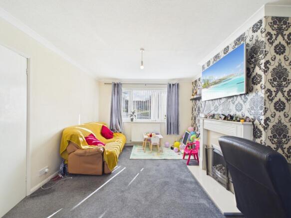 CAM02023G0-PR0206-STILL001