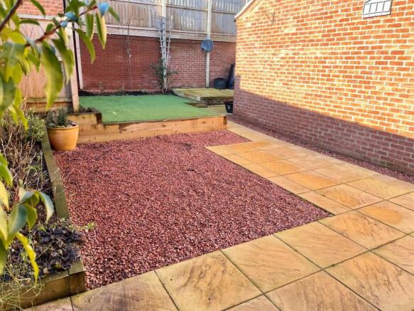 3 bed House to rent Image 6