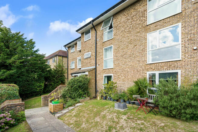 Wettern Close-10