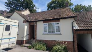 4, Churchill Close, Wells BA5 3HY