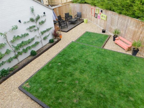 rear garden 1