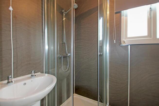 BATHROOM/ W.C.