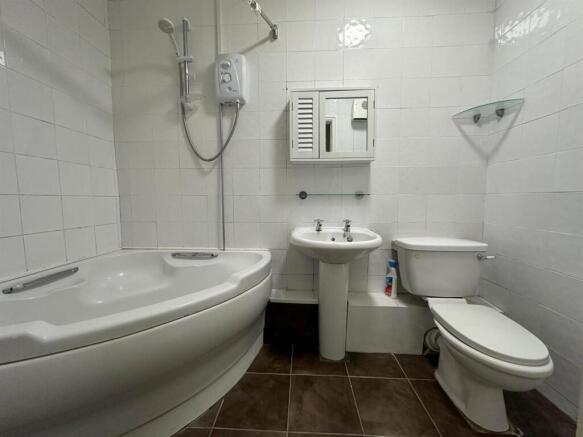 1 bed Apartment for sale Image 11