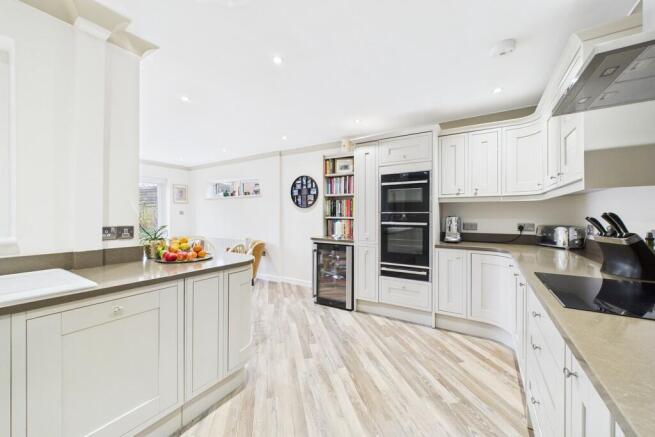 CAM01689G0-PR0501...