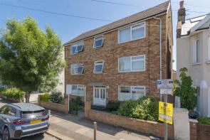 7, 178 Royston Lodge, Effra Road, Wimbledon, London SW19 8PZ