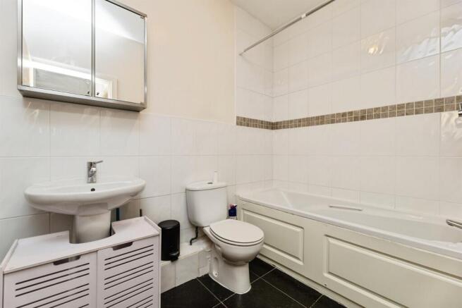1 bed Apartment for sale Image 4
