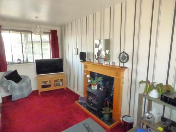 Rossefield Avenue, Bramley, Leeds photo 4