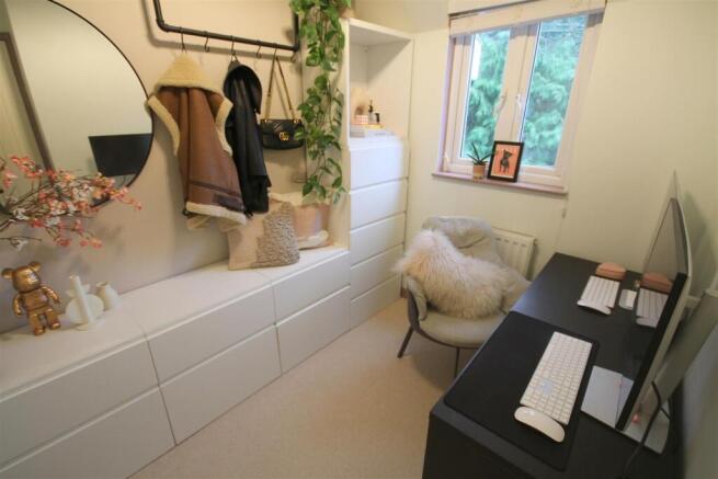 VCL Bedroom 2i.JPG