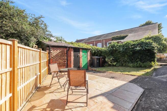 3 bed Terraced for sale Image 7