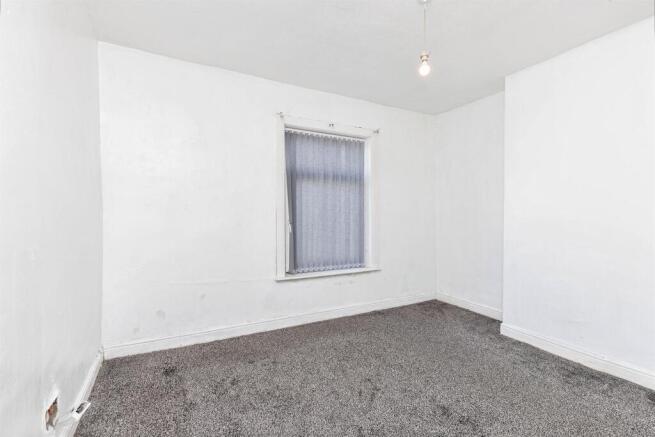 2 bed Terraced for sale Image 9
