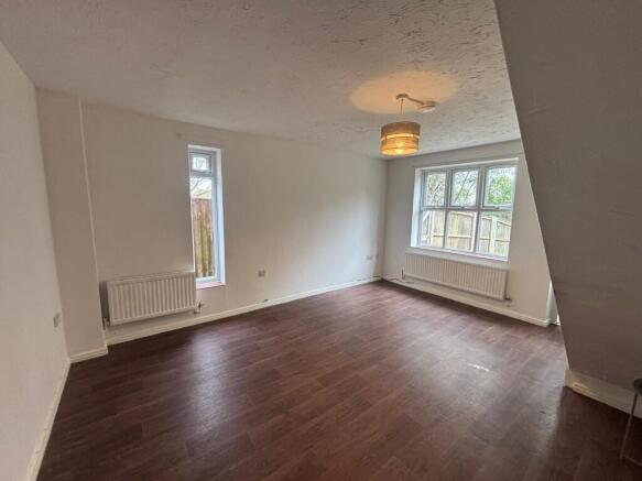 3  Medium  T202604151638.jpg