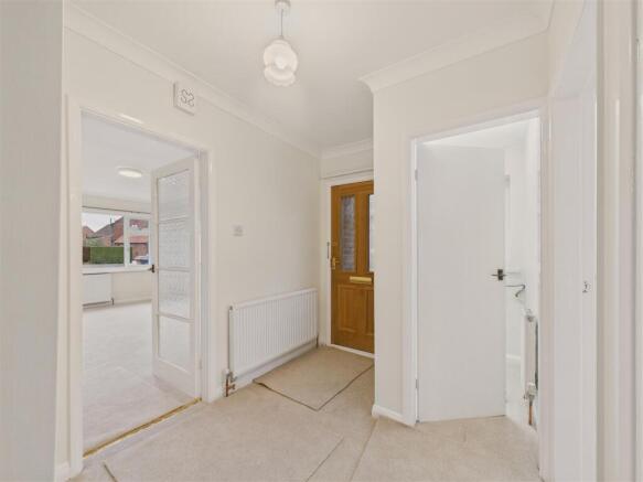 2 bed Semi-Detached Bungalow for sale Image 6
