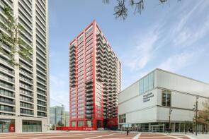 Flat 802, 123 Defoe House, City Island Way, London E14 0TU