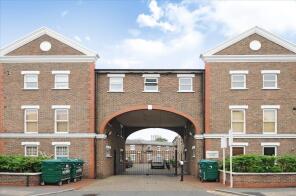 14, Salisbury Place, London SW9 6UW