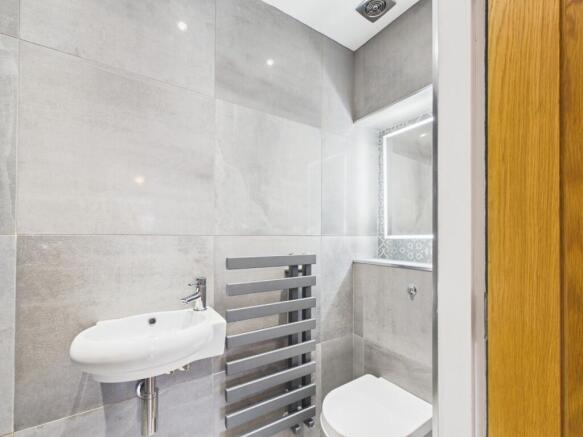 3 bed Town House for sale Image 12