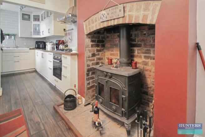 3 bed Semi-Detached for sale Image 6
