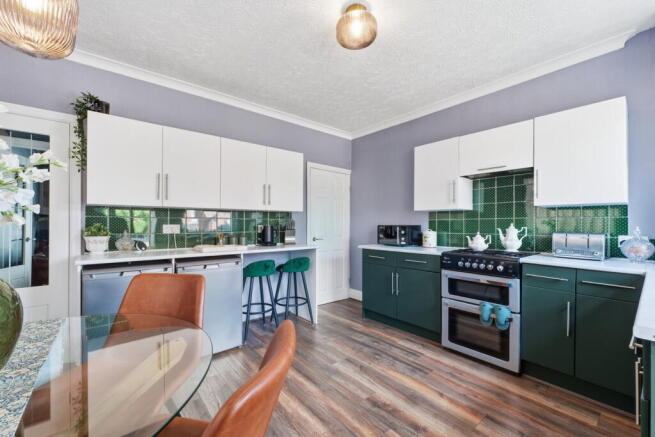 2 bed Semi-Detached for sale Image 5
