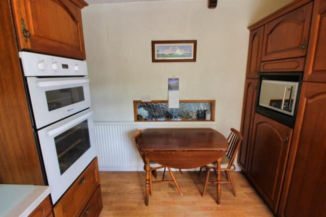 KITCHEN DINING ROOM