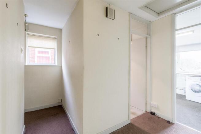 Conifer Rise, Westone, Northampton photo 4