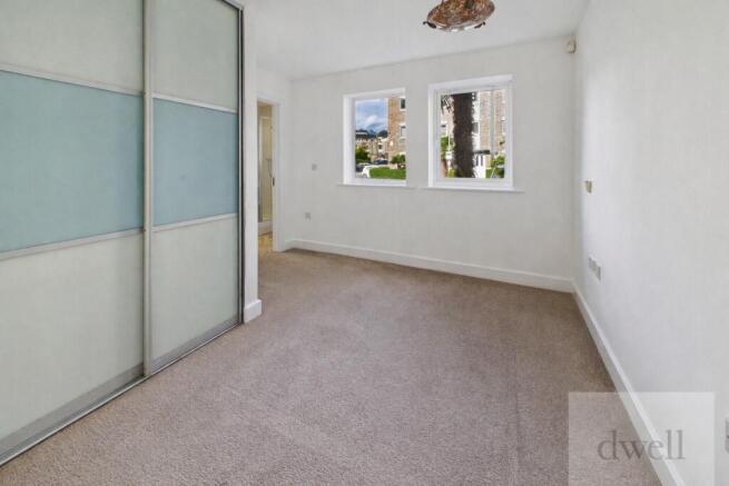 2 bed Flat for sale Image 8