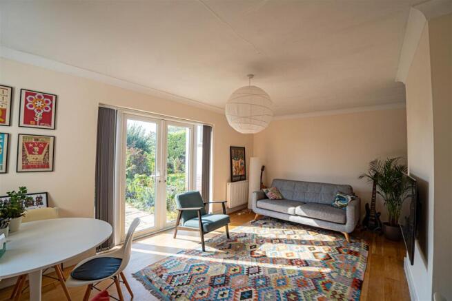Oakwood Close, Hastings photo 4