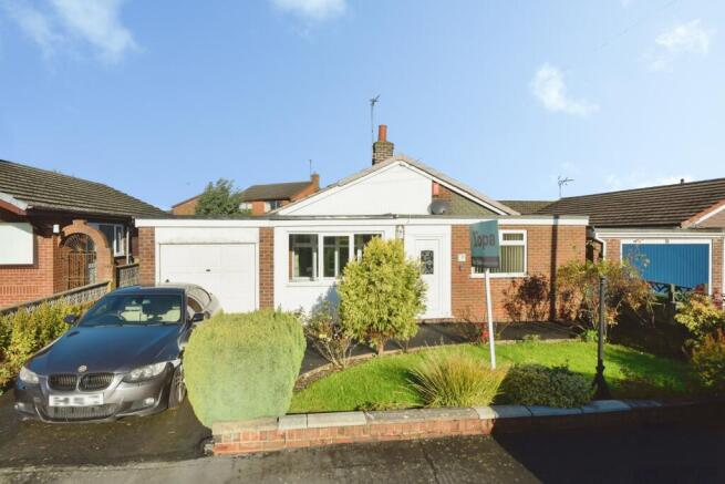 2-bed bungalow on Woodside Drive, Meir Heath, Stoke-on-trent, ST3, £230,000