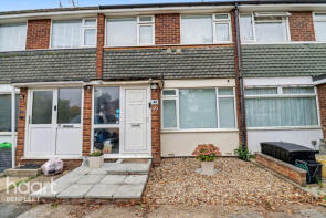 40, Willow Walk, Hadleigh, Benfleet SS7 2RW