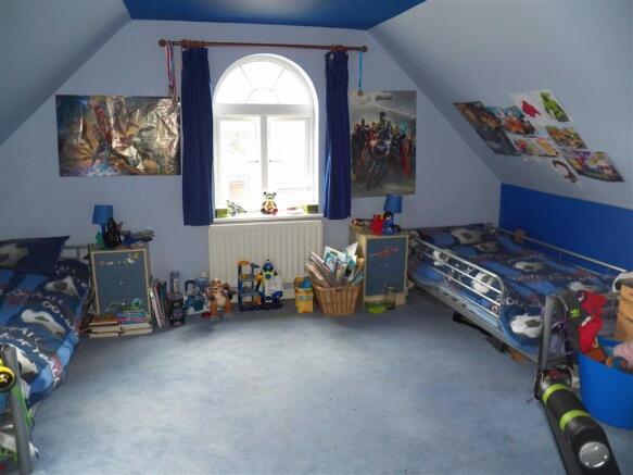 Photo 8