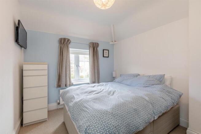 Westbury Lane Bed 3.jpg
