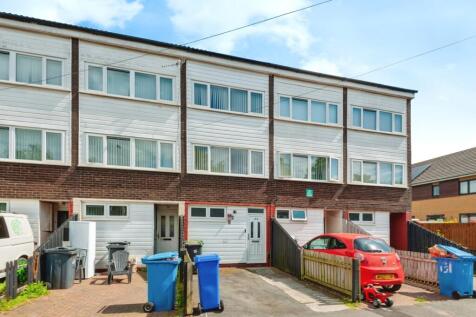 Halton Brook Avenue, Halton Brook, Runcorn, Cheshire, WA7