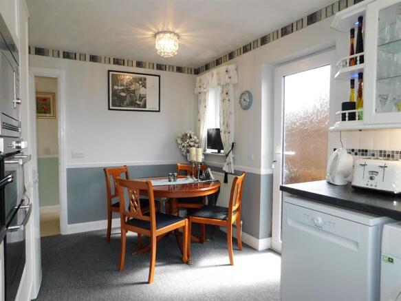 Kitchen 4
