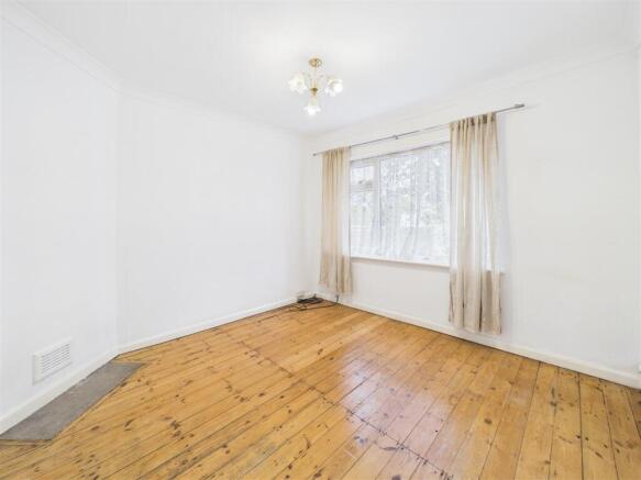Sitting/Dining Room